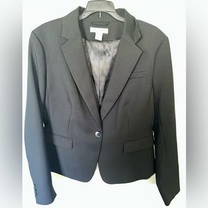 NBW & never been washed - H&M Women’s black suit jacket - size 14